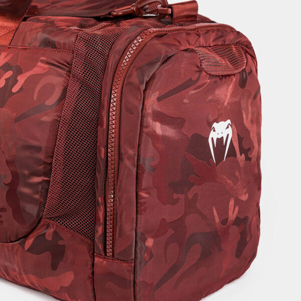 Bolso Deportivo - Venum Trainer Lite (Rojo/Camuflado) - Imagen 10