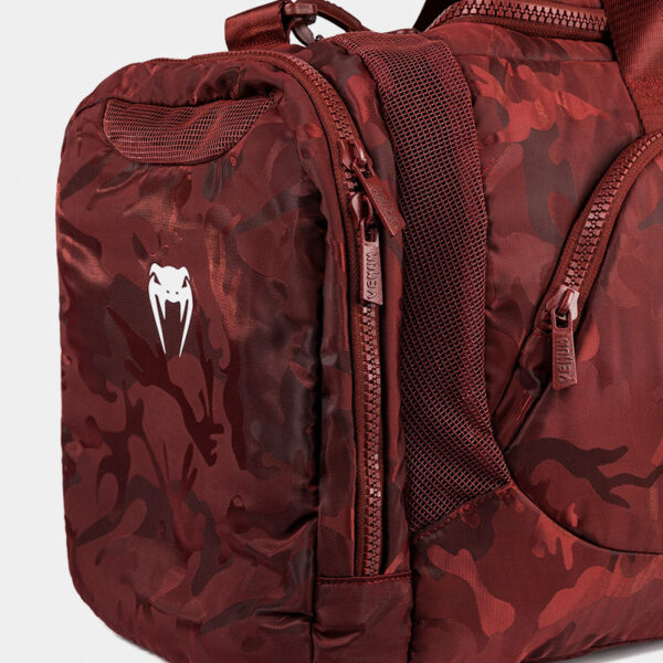 Bolso Deportivo - Venum Trainer Lite (Rojo/Camuflado) - Imagen 9