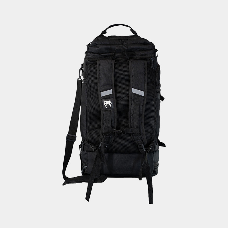 Bolso Mochila Deportivo - Venum Dominator Overload (Negro) - Imagen 4