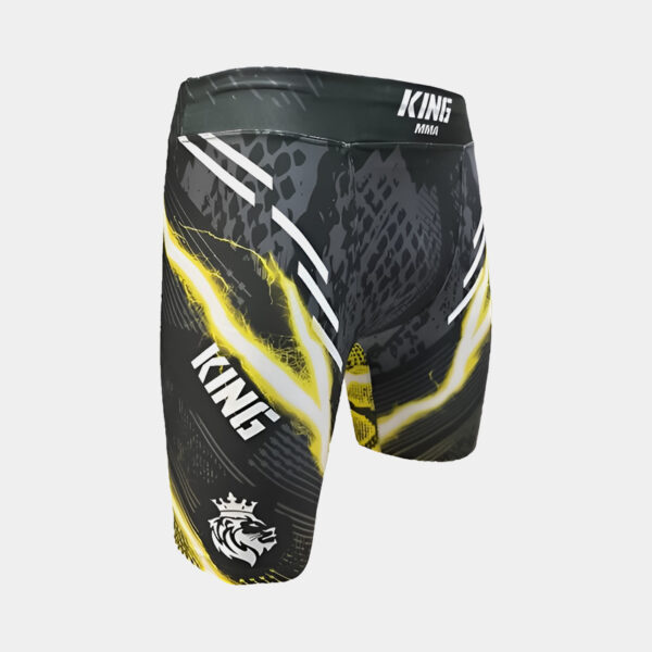 Calza Corta Deportiva - King MMA Serpent (Negro/Amarillo/Blanco) - Imagen 2