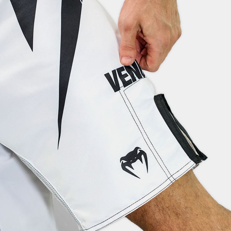 Fightshort - Venum Apex No Gi (Blanco/Negro)