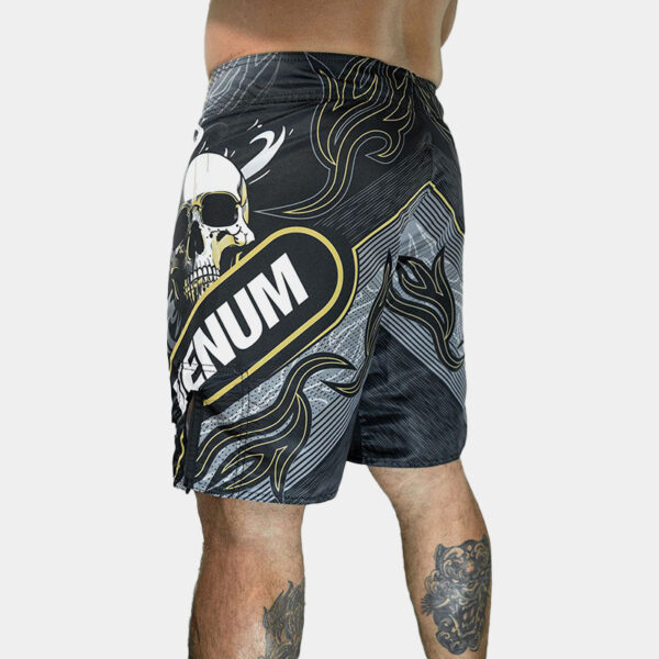 Fightshort - Venum Skull Savage Series (Negro)