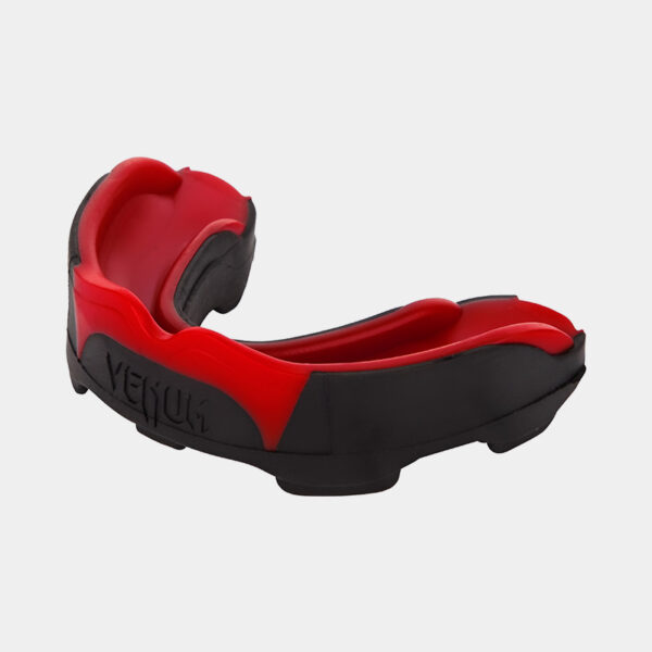 Protector Bucal - Venum Predator (Rojo/Negro)