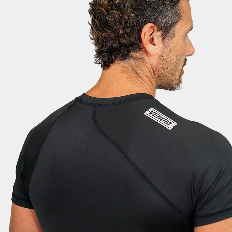 Rashguard M/C Remera Térmica - Venum Flow (Negro)