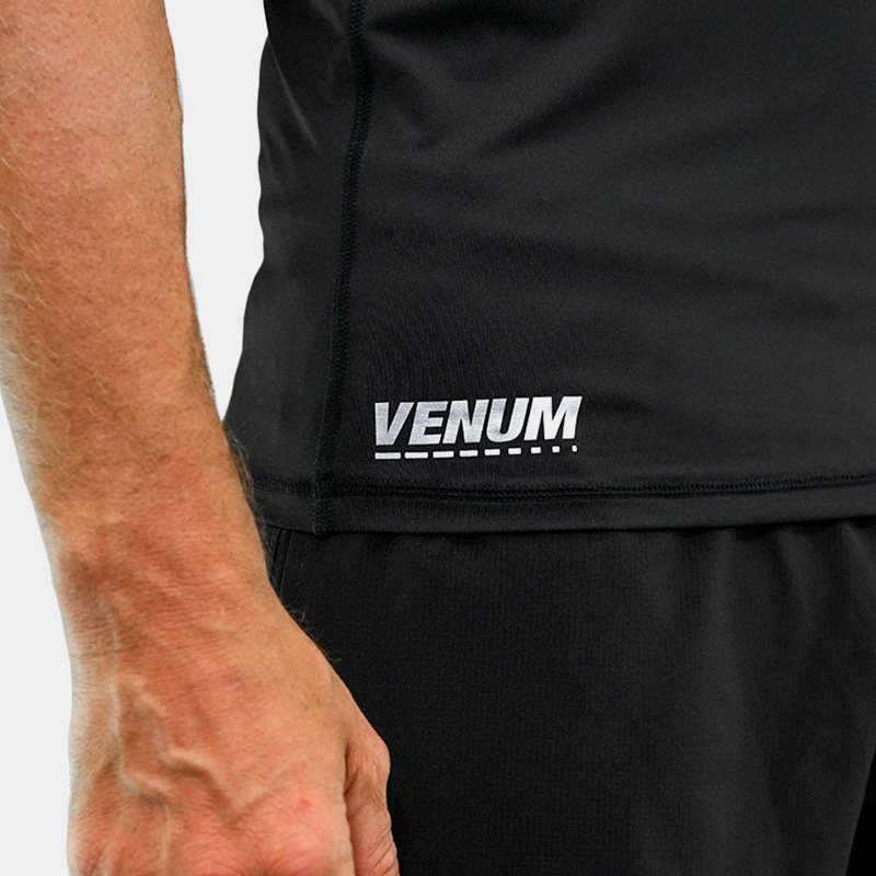 Rashguard M/C Remera Térmica - Venum Flow (Negro)