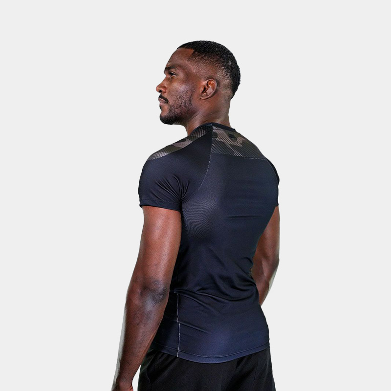 Rashguard M/C Remera Termica - Venum Giant Titan (Negro)