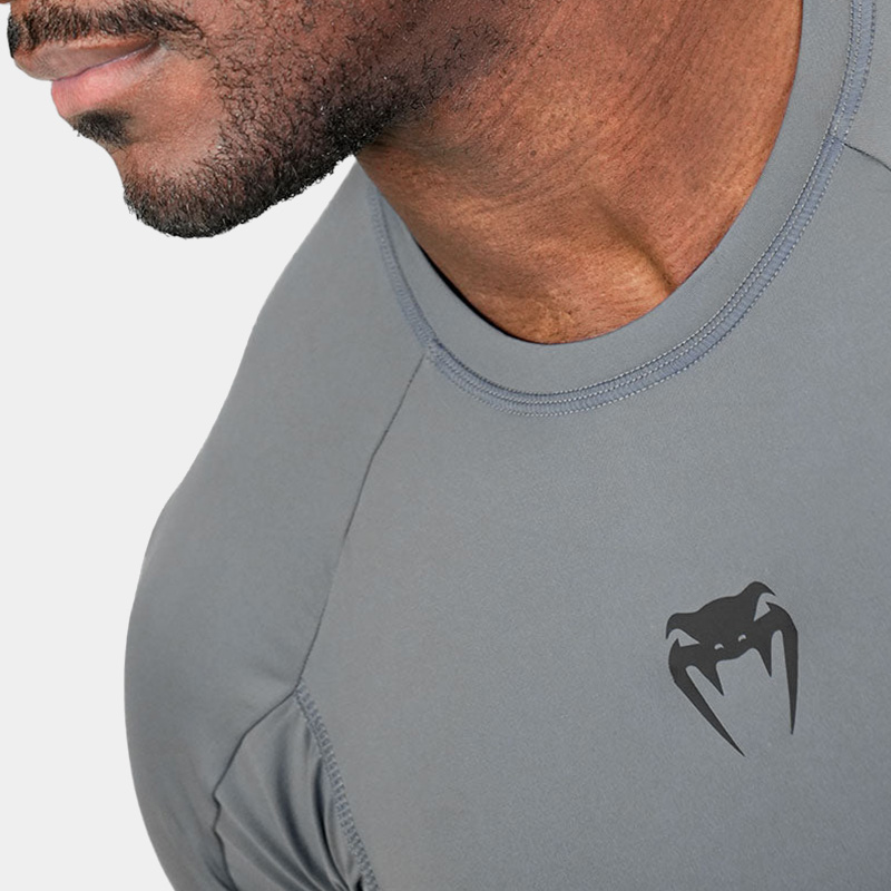 Rashguard M/C Remera Térmica - Venum Limitless (Gris) - Imagen 5