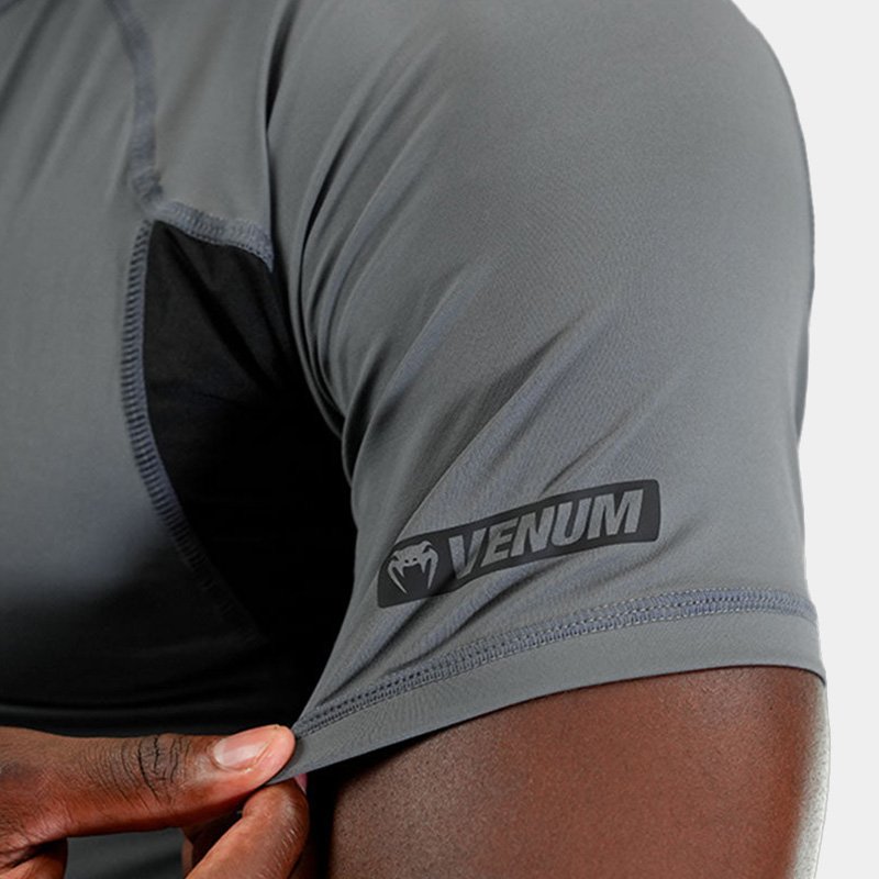 Rashguard M/C Remera Térmica - Venum Unmatched (Gris/Negro)