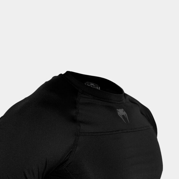 Rashguard M/C - Venum Technical Basic (Negro)