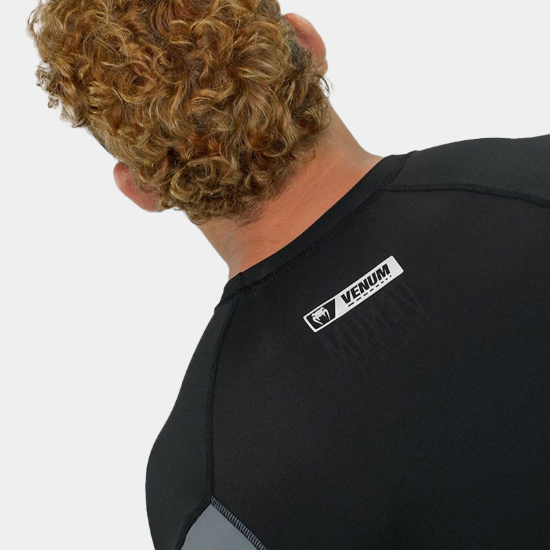 Rashguard M/L Remera Térmica - Venum Unmatched (Negro/Gris) - Imagen 5