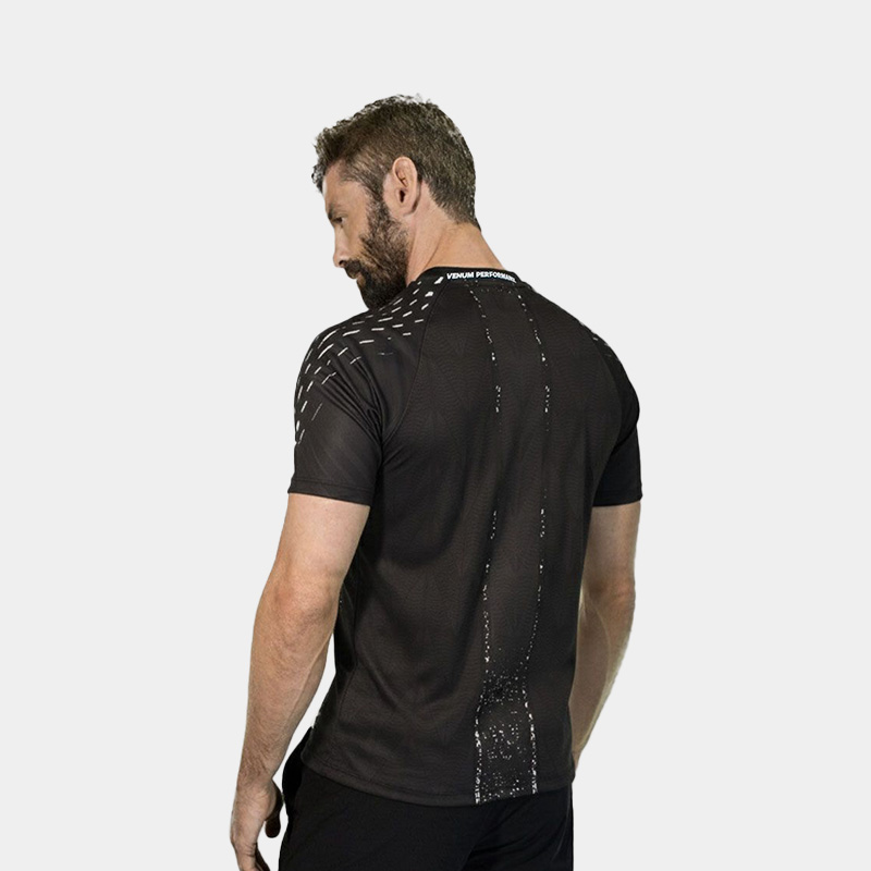 Remera M/C UFC Zenith - Venum Authentic Fight Night Champion (Negro/Blanco) - Imagen 4