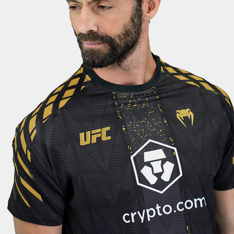 Remera M/C UFC Zenith - Venum Authentic Fight Night Champion (Negro/Dorado) - Imagen 4