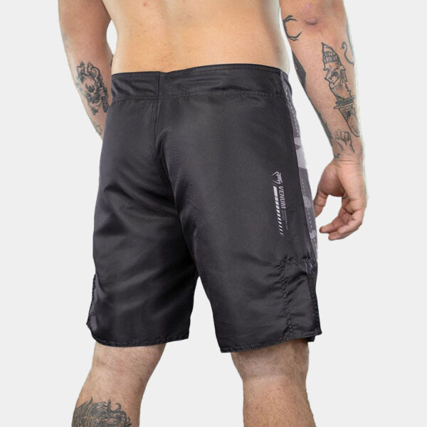Short Fight - Venum Predator Camo (Negro)