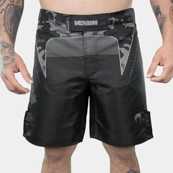 Short Fight - Venum Predator Camo (Negro)
