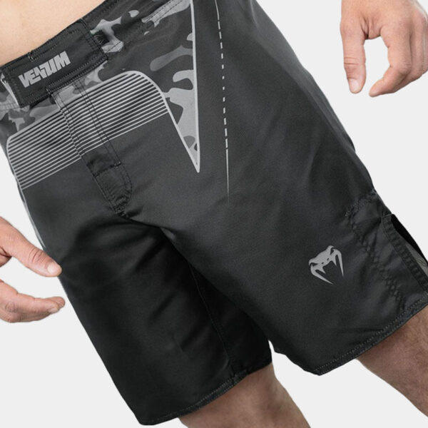 Short Fight - Venum Predator Camo (Negro)